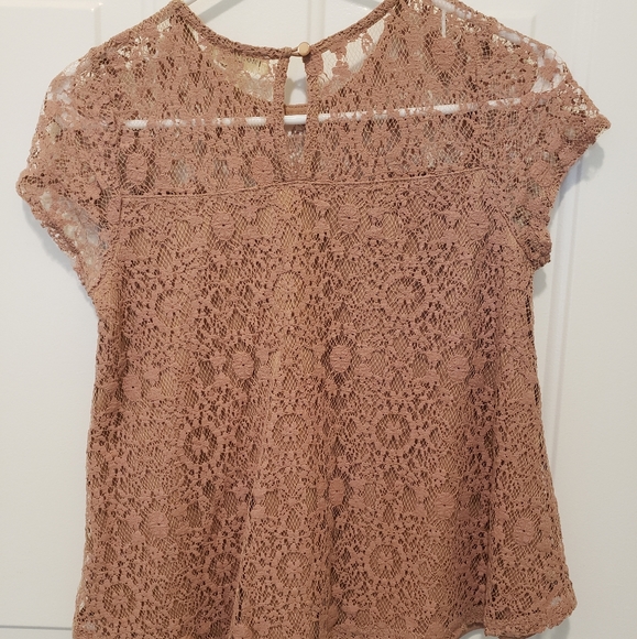 ❤ Beautiful Lace Blouse - Picture 5 of 6
